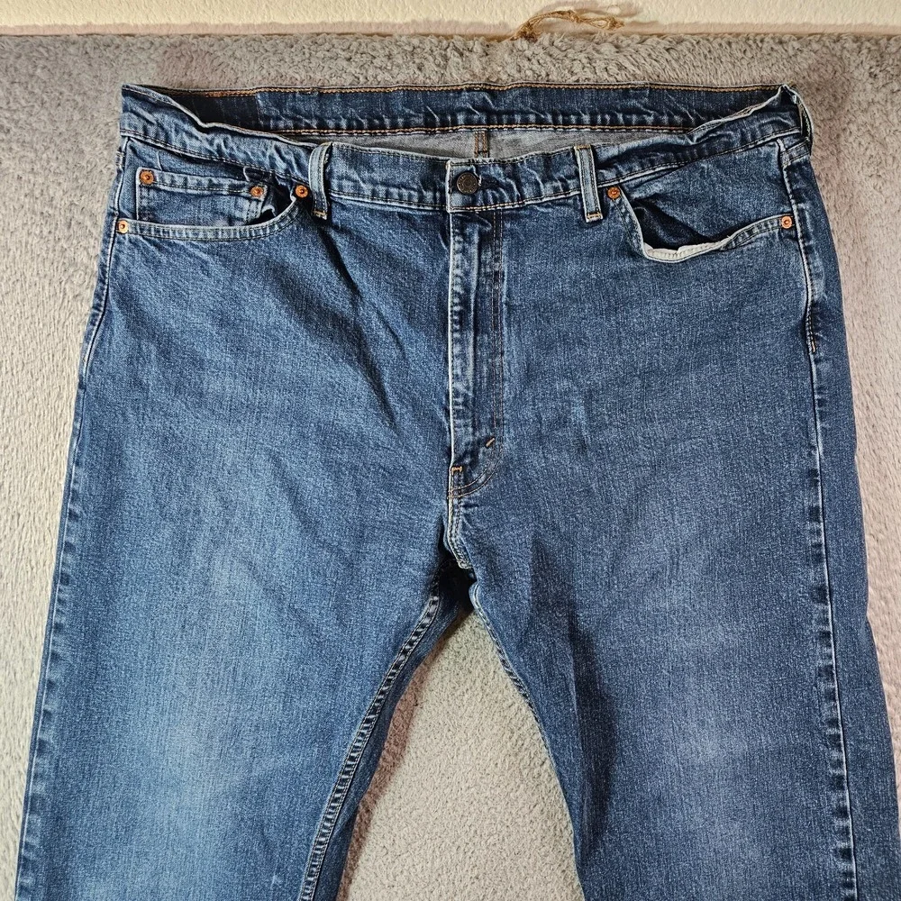 Levi's 505 Jeans Men 42 x 30 Zip Fly Medium Wash‎ Blue Denim